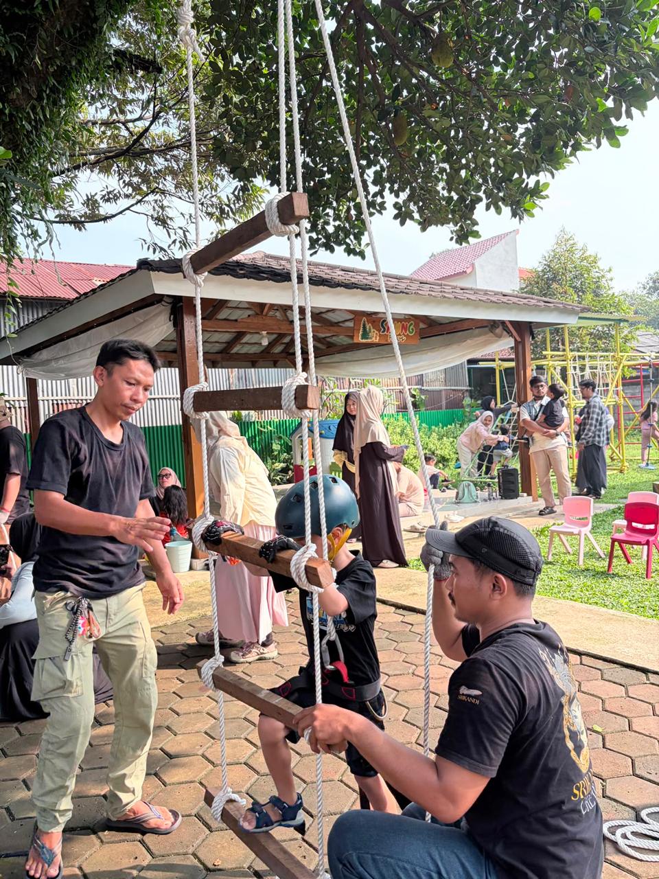 Area Outbound yang tersedia di Saung Pinus