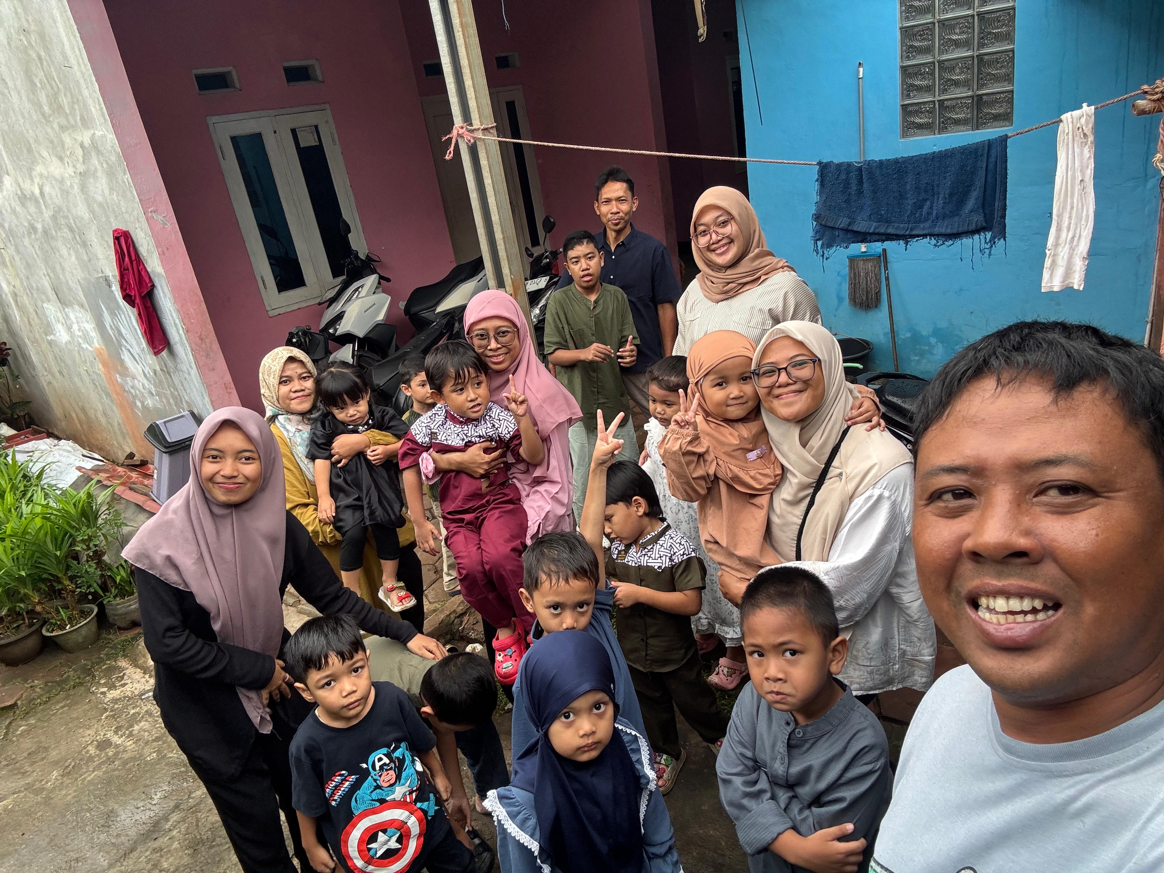 Kegiatan Santunan Anak yatim dan Orang yang membutuhkan saat Bulan Ramadhan